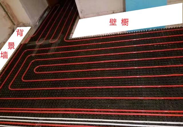 地暖施工實(shí)例圖之地面布置配合